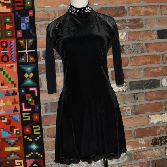 SixO Black Velvet Figure Skating Dance Competition Dress Sheer Sleeves L - Picture 6 of 11